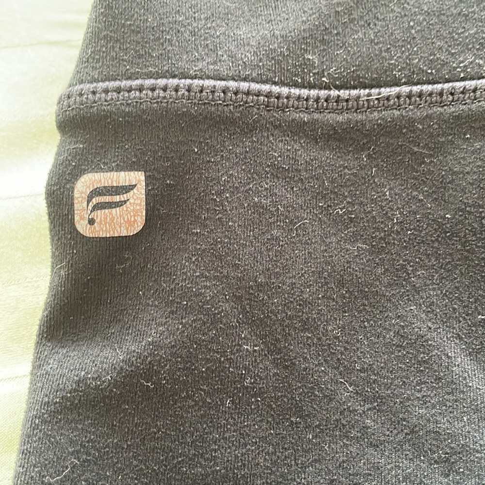 Fabletics Cropped Pants - Picture 3 of 3
